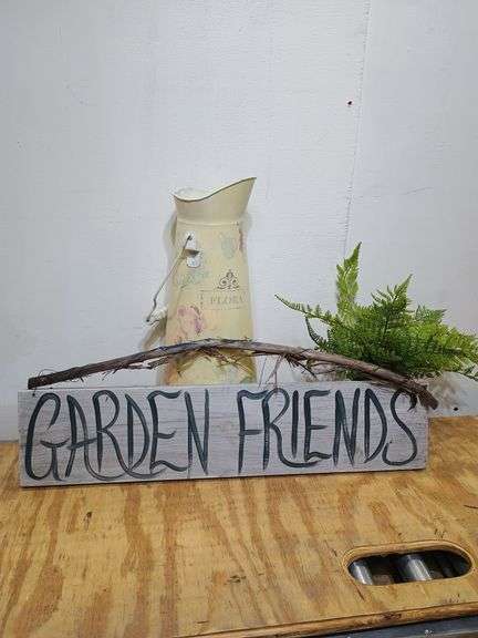 Garden home decor. 4e