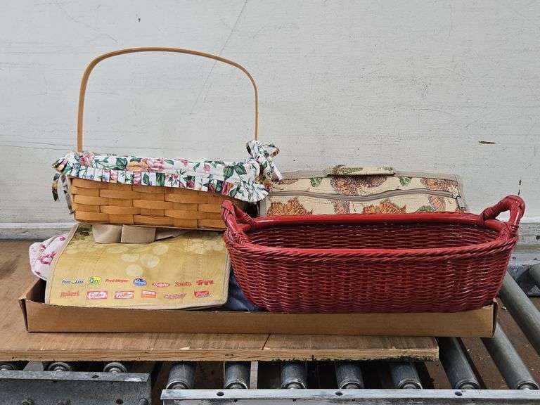 Various Bags & Baskets. 5E