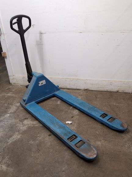 Pallet jack