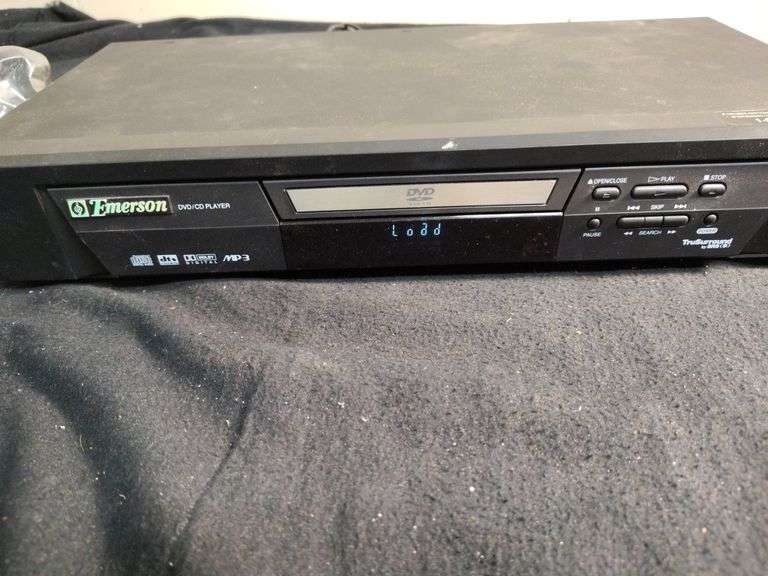 Emerson DVD / CD player powers on