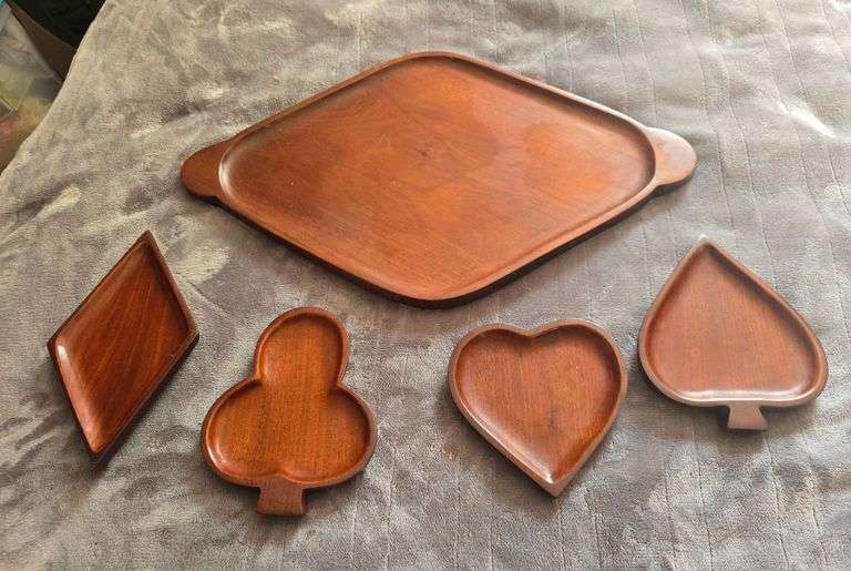 Vintage Wooden Serving Tray w/Dishes Shaped Like Playing Card Suits - Mahogany