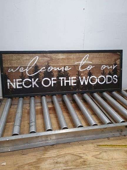 Welcome sign. 7d