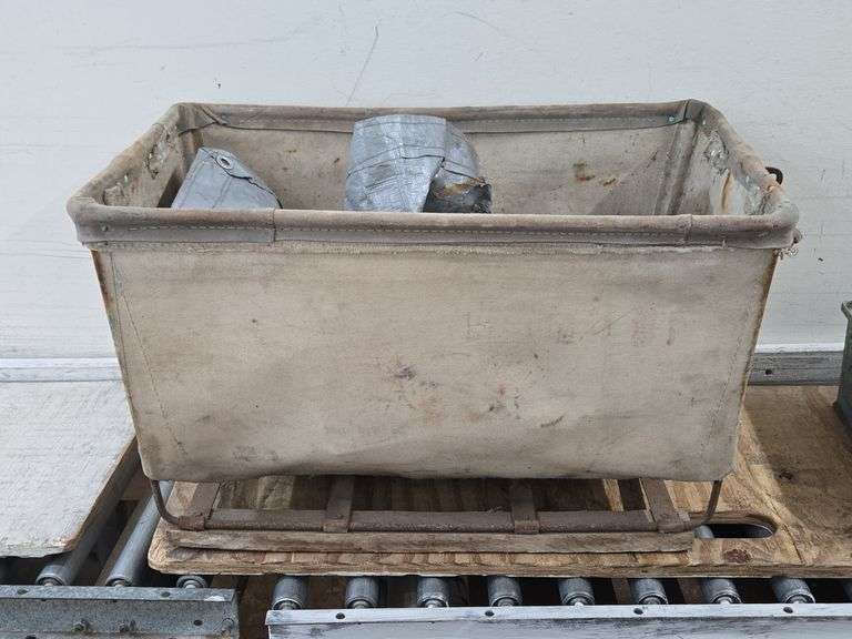 Vintage Dandux Shipping Cart & Tarp. 5E