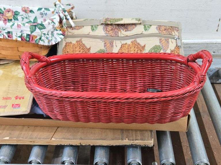 Various Bags & Baskets. 5E