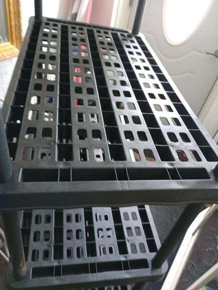 4 Shelf shelving unit
