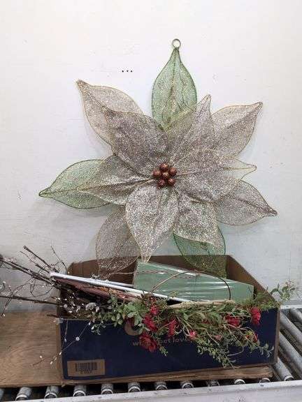 Outdoor decor. 20c