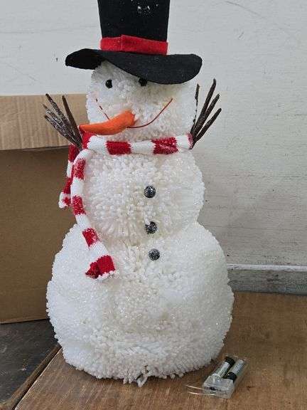 LED Snowman Decor & String Lights. 6A