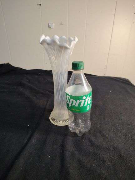Antique Northwood opalescent tree trunk vase