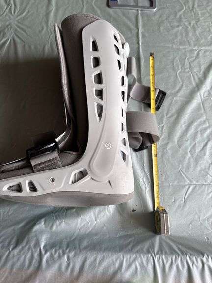 Slightly Used Air Cast