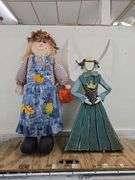 Scarecrow & Wooden Angel Decor. 20B
