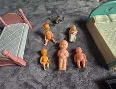 Vintage Babies & Baby Doll Furniture
