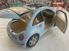 Barbie "VW Slug Bug", Tent, 2 Barbies & Picnic Tables