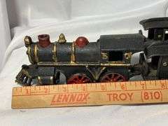 VTG CAST IRON TRAIN SET