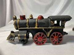 VTG CAST IRON TRAIN SET