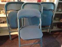 Set of 4 folding chairs
