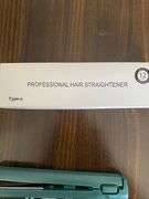 Hair straightener NIB