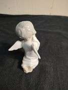 2 Lladro figures