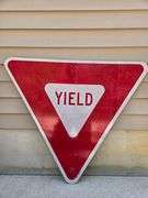 Yield Sign. (BIN) $25