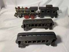 VTG CAST IRON TRAIN SET