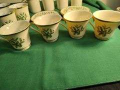 Lenox Holiday 11 cups 4 saucers