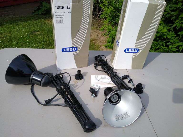 2 Ledu swing arm lamps black, an original boxes