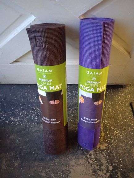 2 New yoga mats