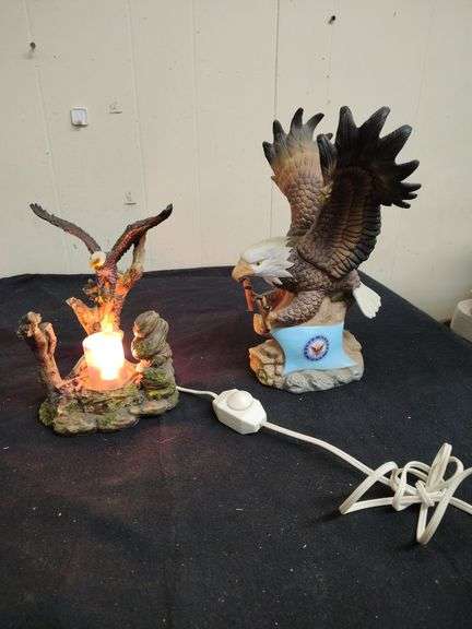 2 Eagle statues