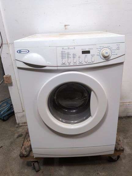 Maytag front load washing machine