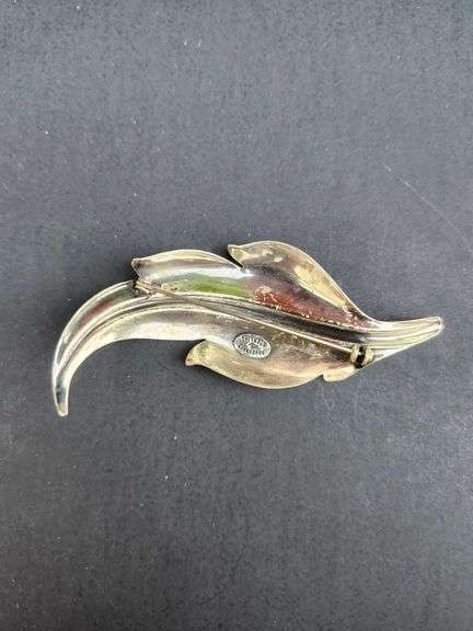 Vintage Danecraft sterling silver leaf brooch