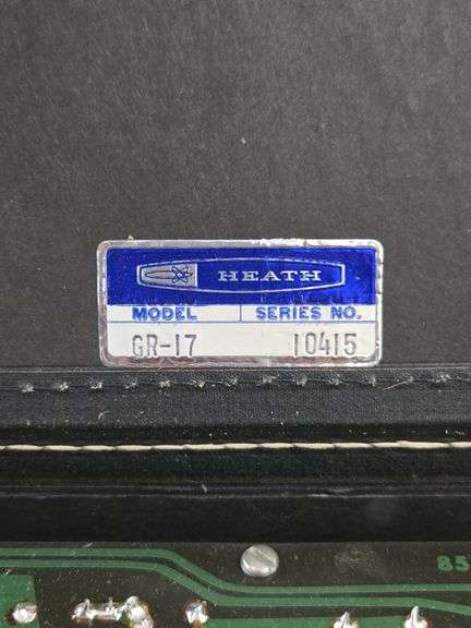 Heathkit GR-17 AM/FM Portable Radio. 5C