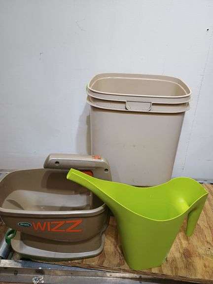 Scott's Wizz spreader. 9a