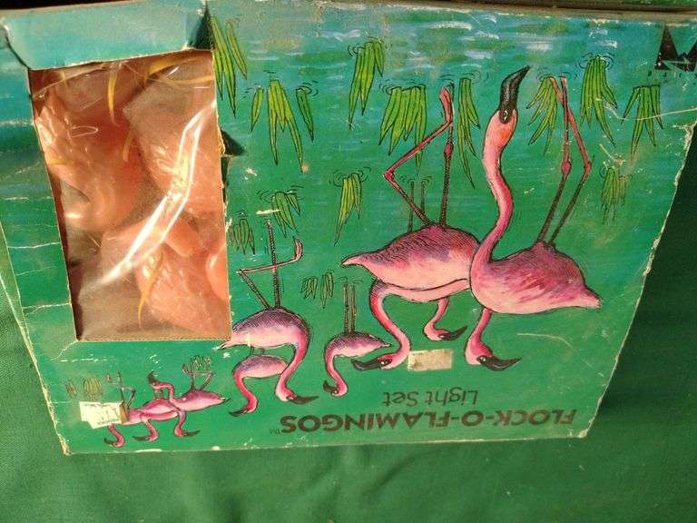 Flock of flamingos light set