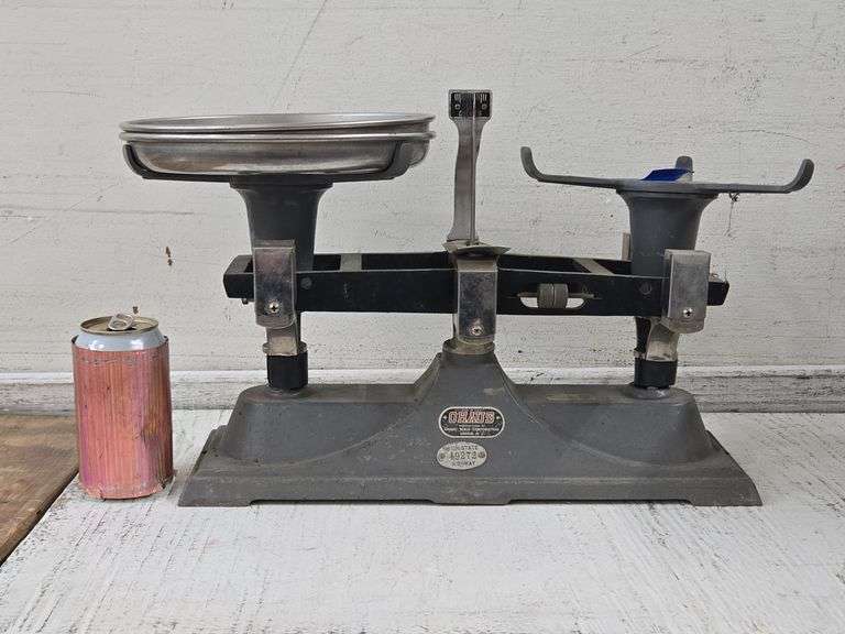 Vintage Ohaus Balance Scale. 6D