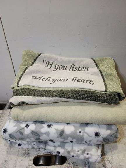 3 blankets. 7a