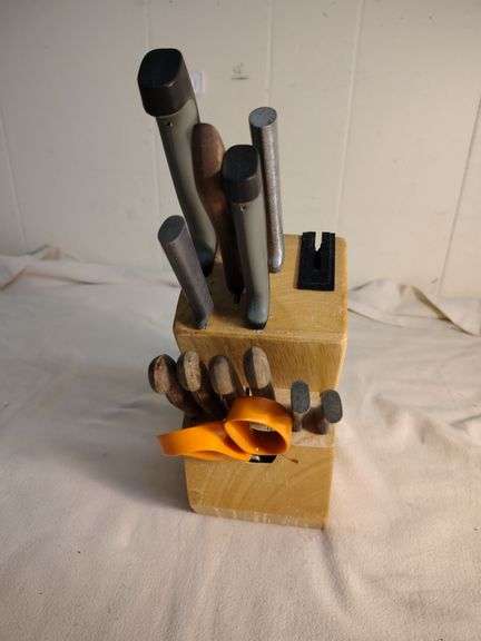 Farberware Knife block with knife sharpener built and knives