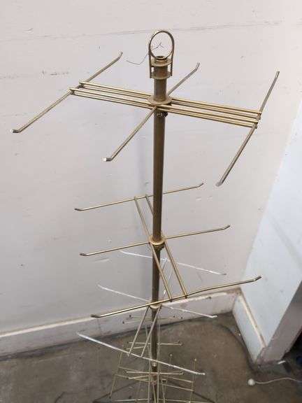 Display spin rack