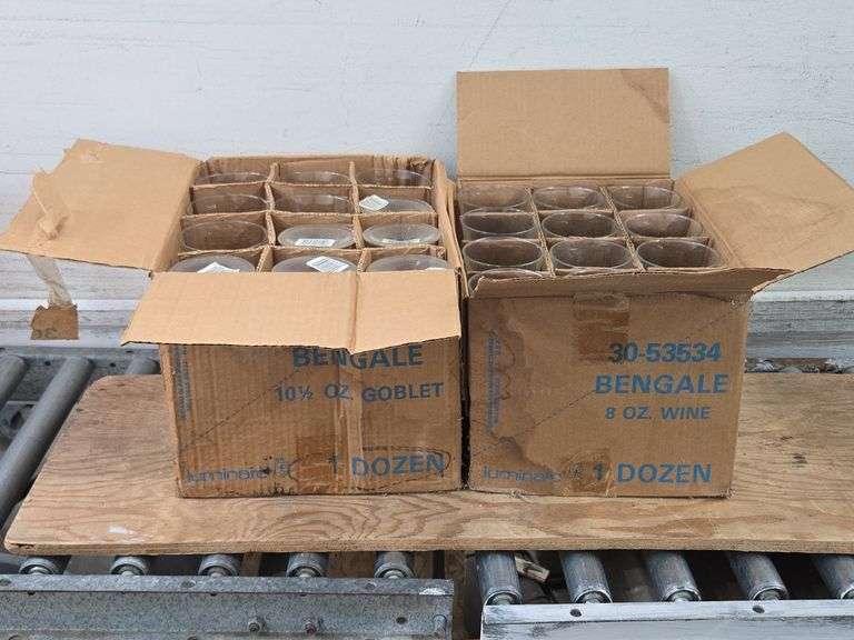 2 Boxes of Bengale Goblets / Wine Glasses. 4B