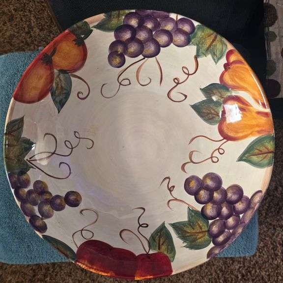 Fruit Bowl on Pedestal Base