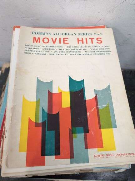 Large lot of sheet music. 1f