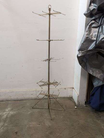 Display spin rack