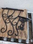 Metal wall hangers for plants. 1b