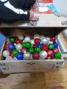Christmas decor and throws. 8a