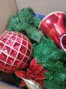 Box of Christmas decor. 7a