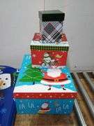 Christmas decor and throws. 8a