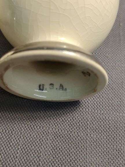 Smith&Taylor Platinum band China set- 27 dinner plates salt and pepper