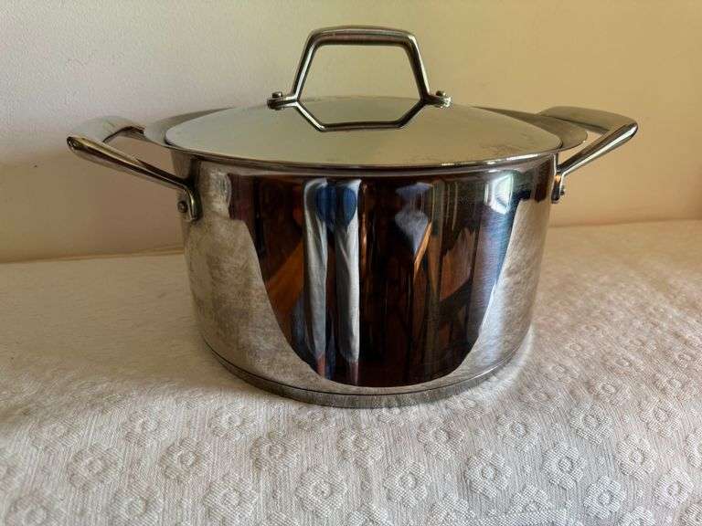 Tramontina 6 QT Stock Pot, 18/10 Stainless Steel with lid