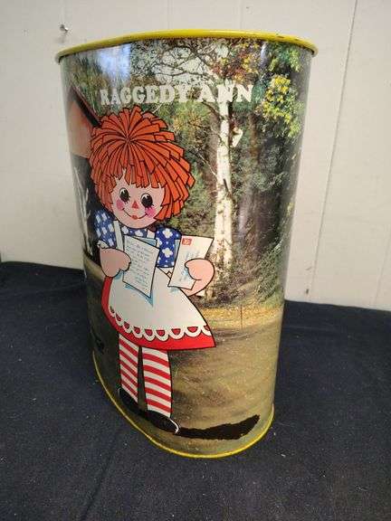 1973 Raggedy Ann and Andy trash can