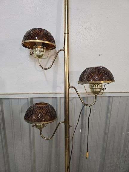 Vintage Tension Pole Lamp (BIN $75)