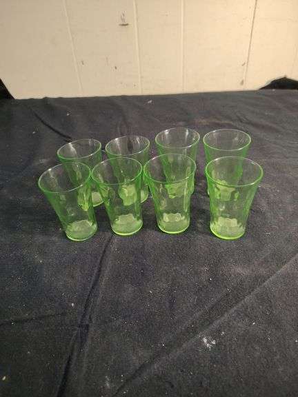 8 Vaseline coridial glasses