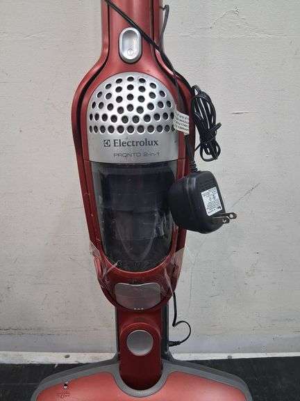 Electrolux 2 in 1 vacuum. 21a